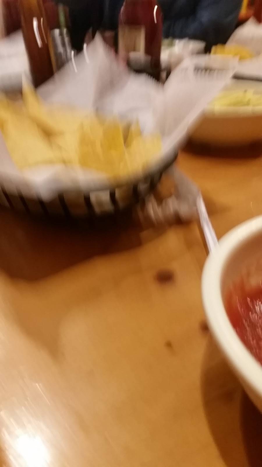 La Tia Mexican Restaurant | restaurant | 100 Hwy 52 W, Lafayette, TN 37083, USA | 6156666868 OR +1 615-666-6868