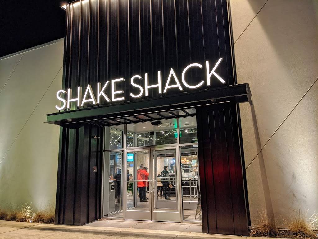 Shake Shack | restaurant | 186 NJ-35, Eatontown, NJ 07724, USA | 7328763641 OR +1 732-876-3641