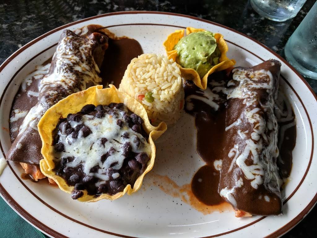 Coyote Flaco Mexican Restaurant | restaurant | 635 New Britain Ave, Hartford, CT 06106, USA | 8609531299 OR +1 860-953-1299