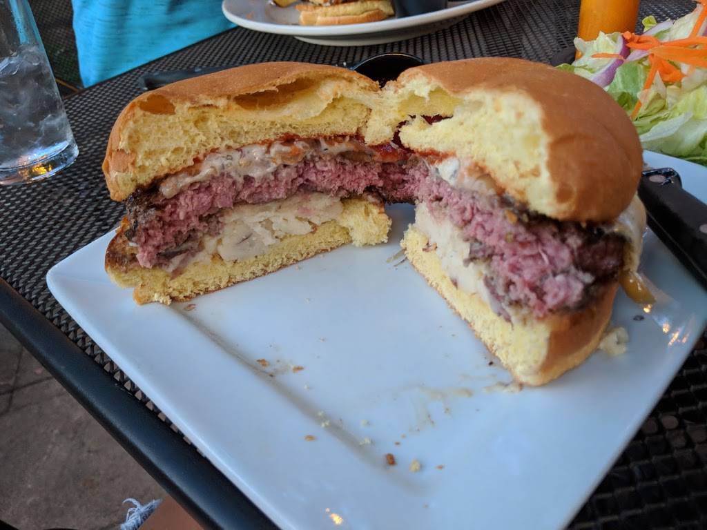 Mavericks Wood Grill | restaurant | 11328 W River Rd, Champlin, MN 55316, USA | 7635768150 OR +1 763-576-8150