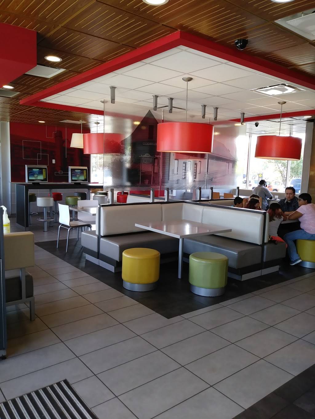 McDonalds | cafe | 375 US-52, Moncks Corner, SC 29461, USA | 8437618763 OR +1 843-761-8763