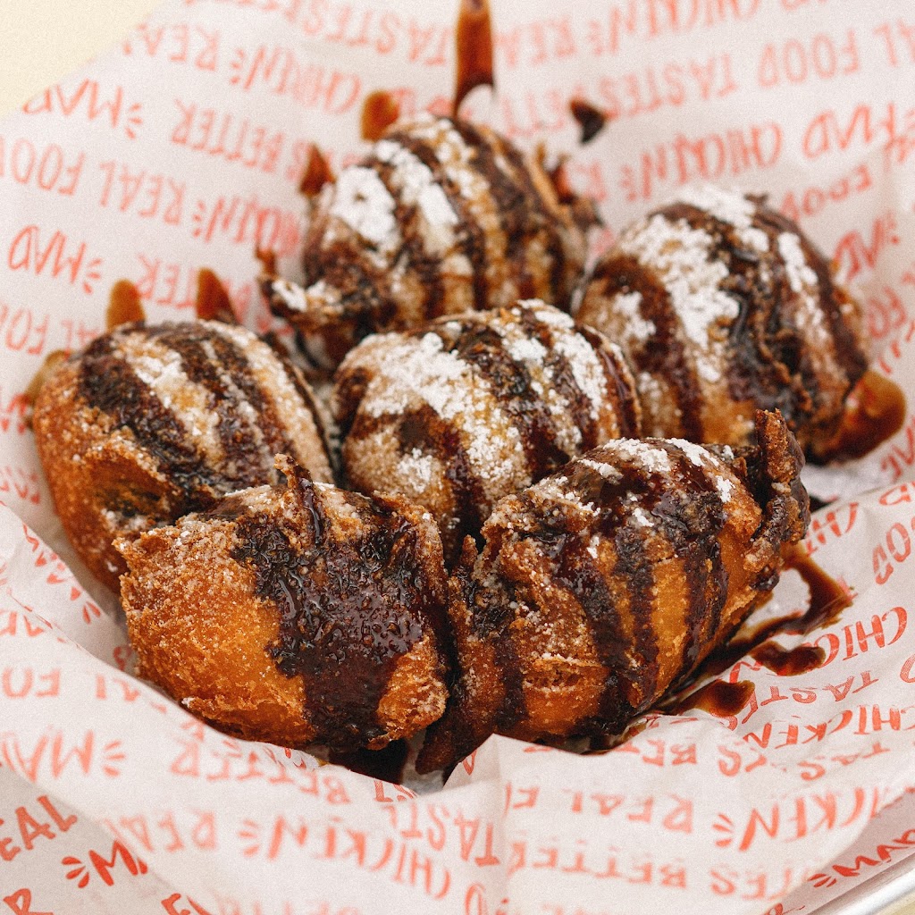 Mad Chicken | restaurant | 2260 Nicolet Dr, Green Bay, WI 54311, USA | 9205440414 OR +1 920-544-0414