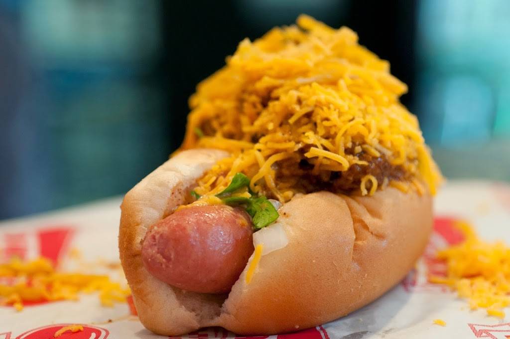Devil Dawgs on Sheffield | restaurant | 2147 N Sheffield Ave, Chicago, IL 60614, USA | 7732814300 OR +1 773-281-4300