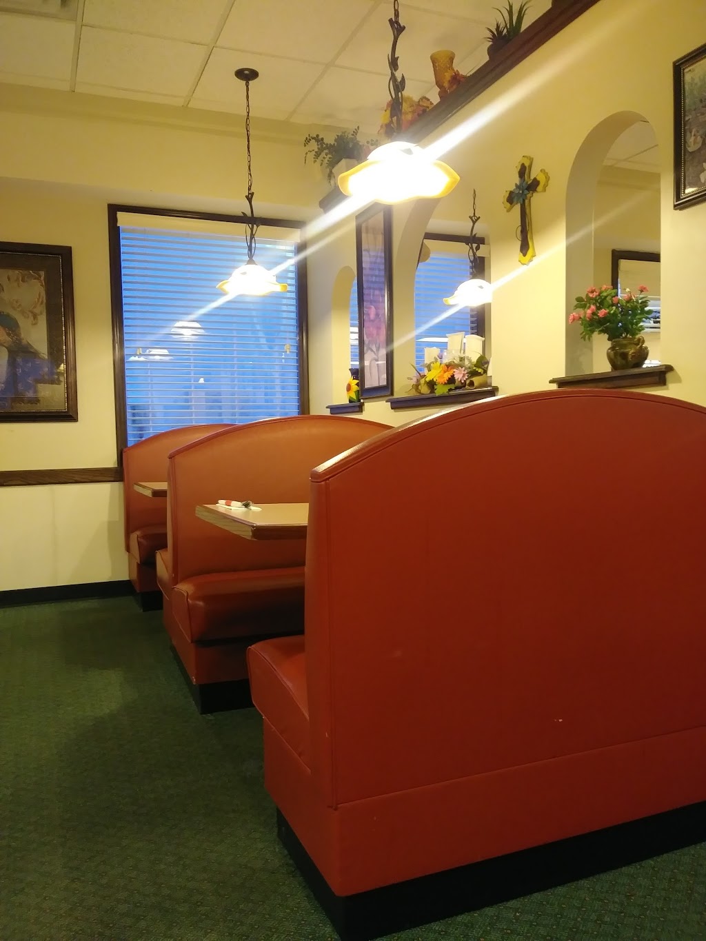 El Jimador Mexican Restaurant | restaurant | 902 N State St, Iola, KS 66749, USA | 6203657300 OR +1 620-365-7300
