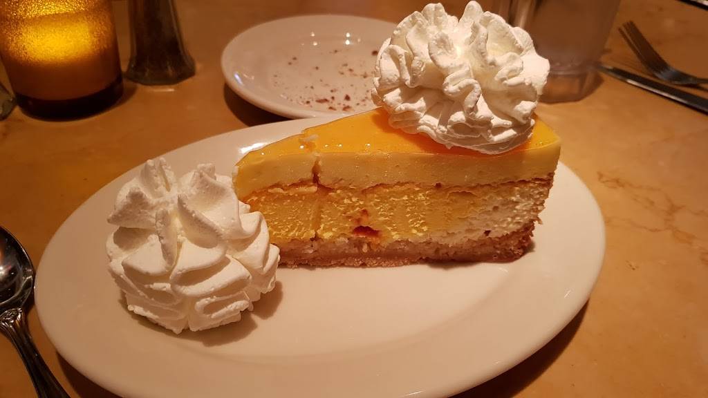 The Cheesecake Factory | restaurant | 3975 Townsfair Way, Columbus, OH 43219, USA | 6144187600 OR +1 614-418-7600