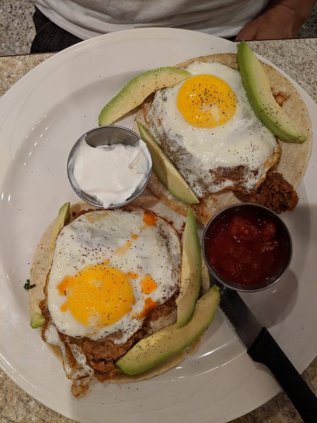 Mitchells Diner | restaurant | 2710 Long Beach Rd, Oceanside, NY 11572, USA | 5162559544 OR +1 516-255-9544