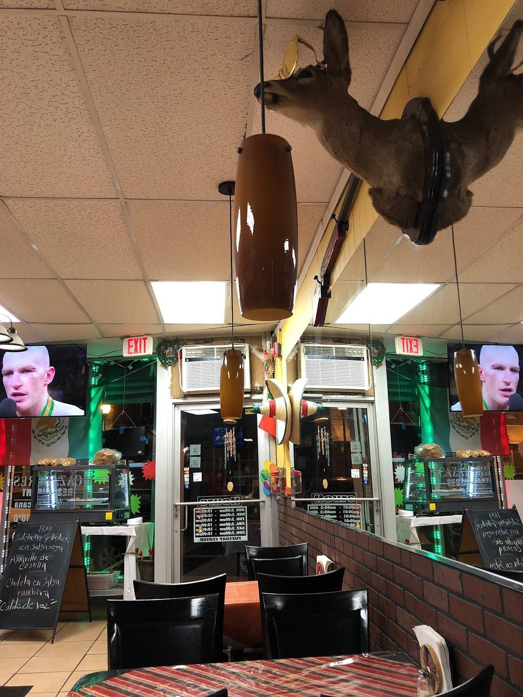 Cazadores | restaurant | 236 New Brunswick Ave, Perth Amboy, NJ 08861, USA | 7322931010 OR +1 732-293-1010