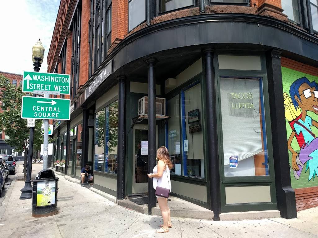Tacos Lupita | restaurant | 129 Munroe St, Lynn, MA 01901, USA | 7815936437 OR +1 781-593-6437