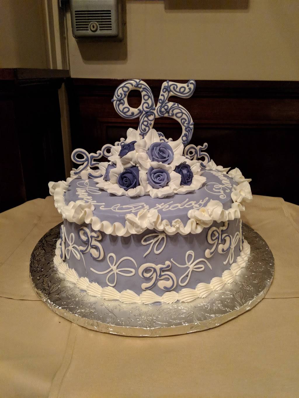 Mandarin Gourmet | restaurant | 1020 W Roxbury Pkwy, Chestnut Hill, MA 02467, USA | 6173256661 OR +1 617-325-6661