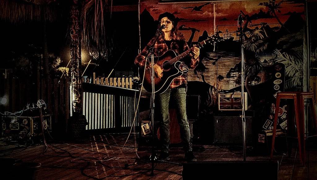 Tipsy Tiki | restaurant | 658 N 2nd St, Fort Pierce, FL 34950, USA | 7726724769 OR +1 772-672-4769