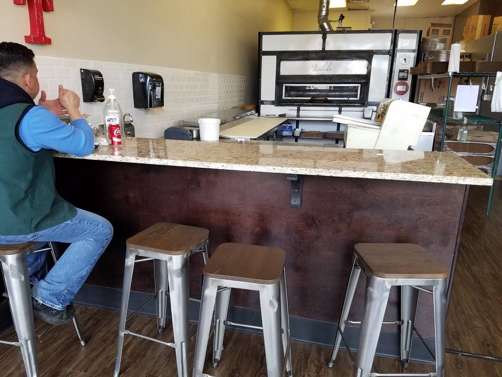 Giannas Pizza | meal delivery | 1519 E 87th St, Chicago, IL 60619, USA | 7737349400 OR +1 773-734-9400