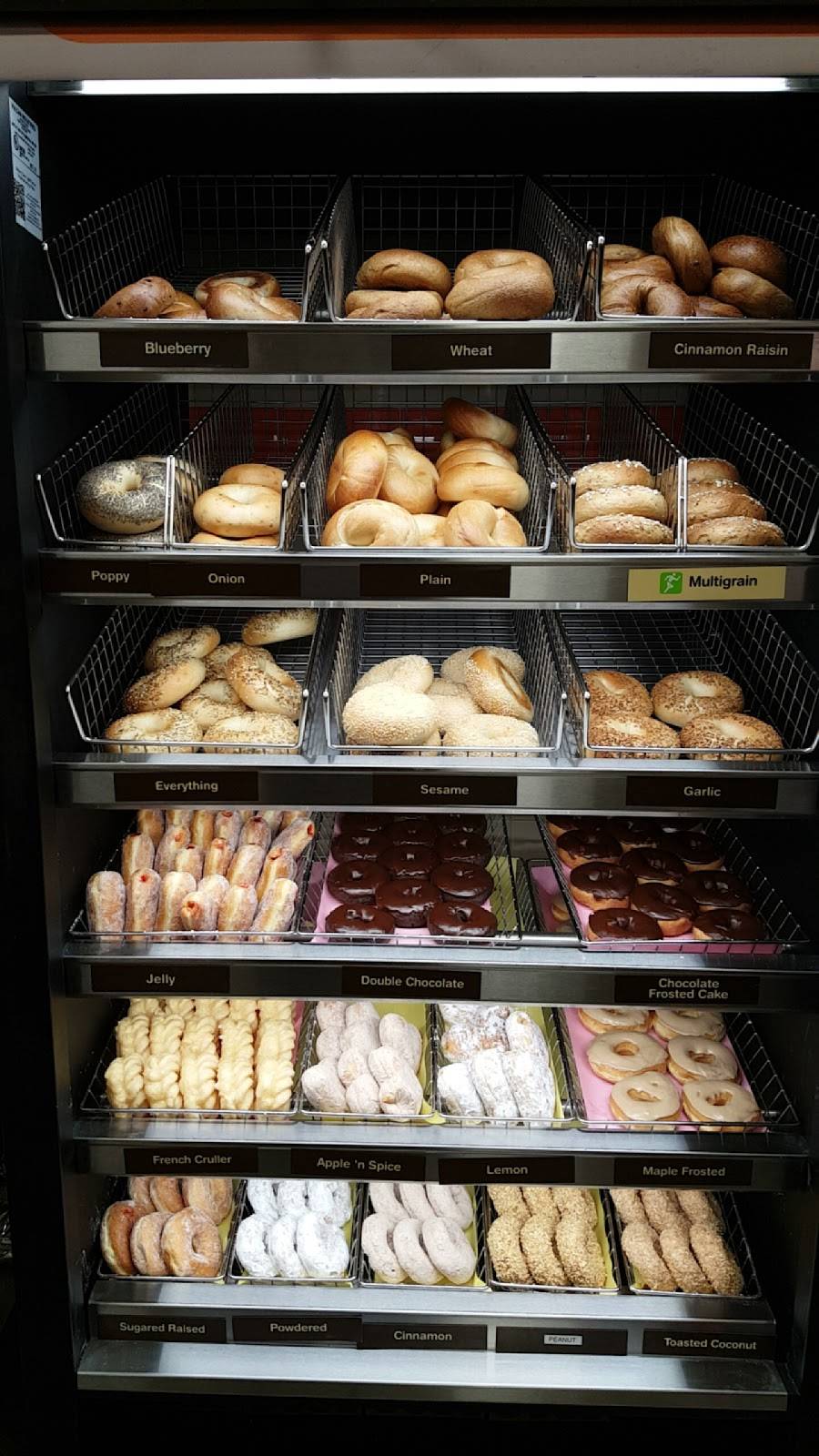 Dunkin | bakery | 8879 Dallas Acworth Hwy Suite 200, Dallas, GA 30132, USA | 7709750682 OR +1 770-975-0682