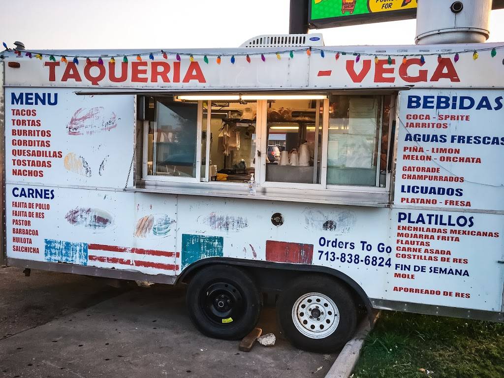 Taqueria Vega - Food Truck | restaurant | 7701 W Bellfort Blvd, Houston, TX 77071, USA | 7138386824 OR +1 713-838-6824