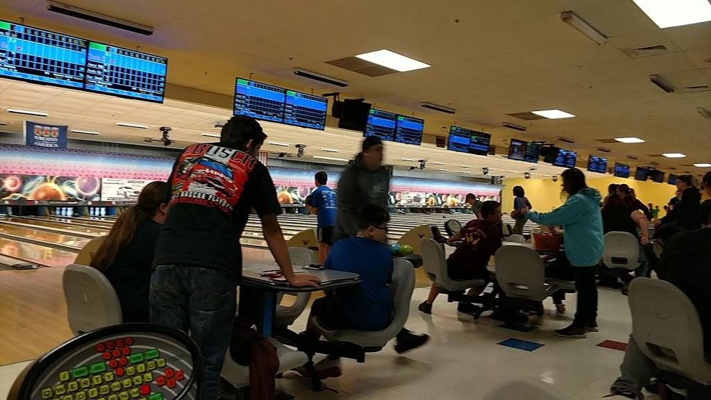 Mid County Lanes and Entertainment | meal takeaway | 875 N Broad St, Middletown, DE 19709, USA | 3023780677 OR +1 302-378-0677