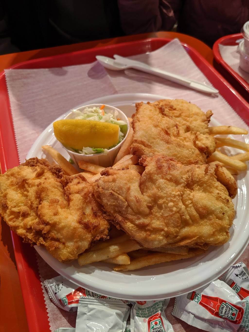 Celebrity Pizza | restaurant | 684 Mt Auburn St, Watertown, MA 02472, USA | 6179240009 OR +1 617-924-0009