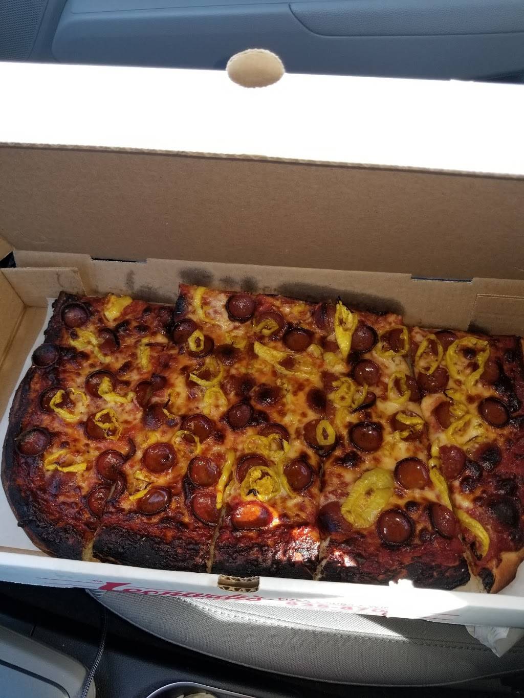 Leonardis Pizzeria Inc. | restaurant | 614 Grover Cleveland Hwy, Amherst, NY 14226, USA | 7168358700 OR +1 716-835-8700