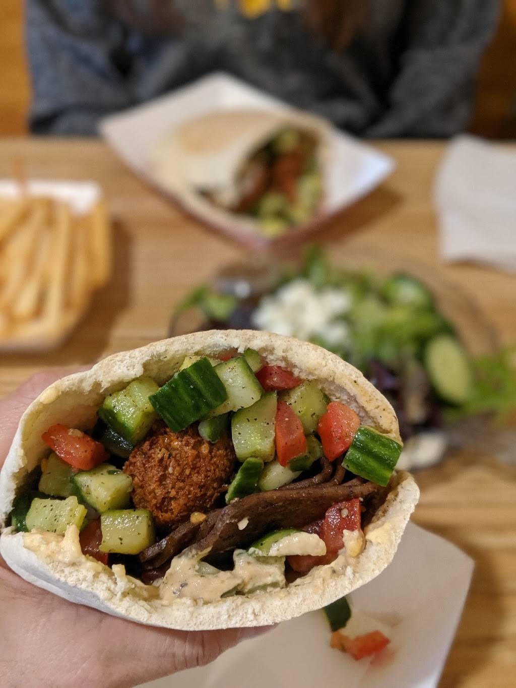 Oasis Falafel | restaurant | 206 N Linn St, Iowa City, IA 52245, USA | 3193587342 OR +1 319-358-7342