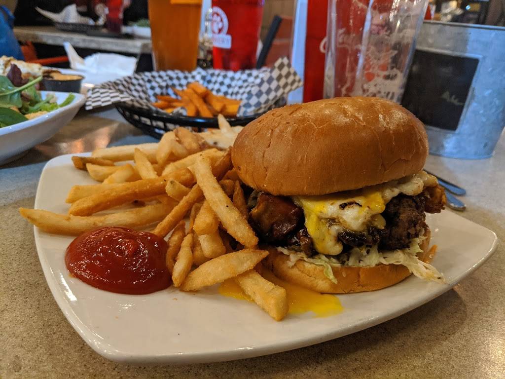 Uncle Bear’s Grill & Tap | restaurant | 4921 E Ray Rd #103, Phoenix, AZ 85044, USA | 4809612374 OR +1 480-961-2374