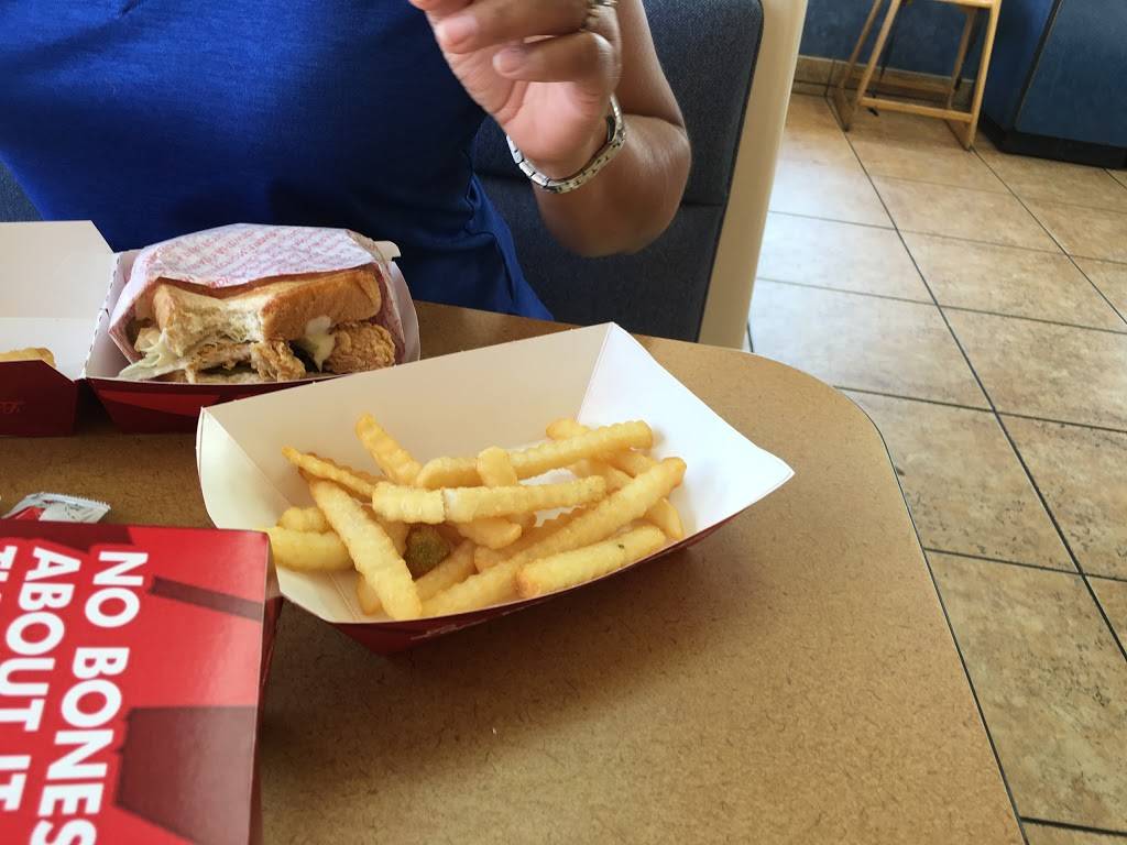 Churchs Chicken | restaurant | 7307 N Loop 1604 W, San Antonio, TX 78249, USA | 2106952109 OR +1 210-695-2109