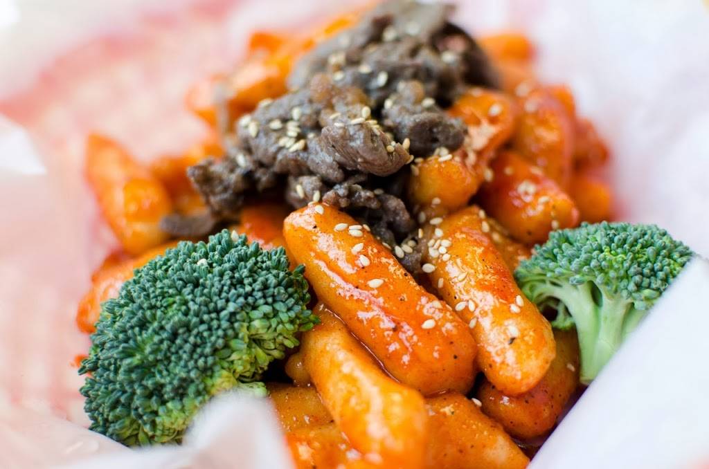 Dak | restaurant | 1104 W Granville Ave, Chicago, IL 60660, USA | 7737540255 OR +1 773-754-0255