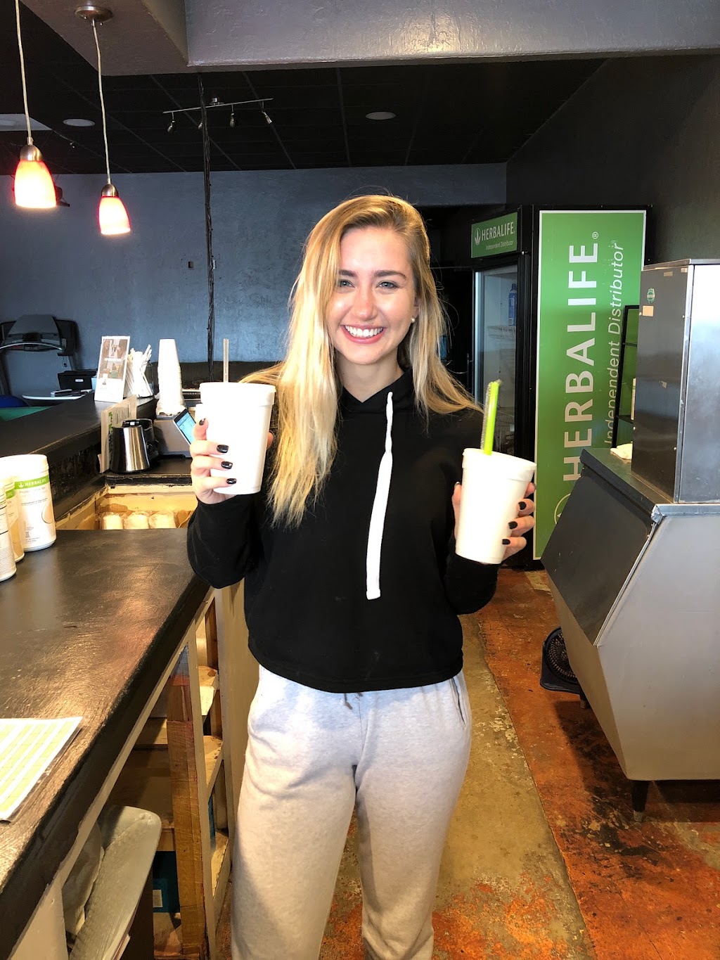 Level 10 Nutrition | restaurant | 1959 W Lindsey St, Norman, OK 73069, USA | 4059829011 OR +1 405-982-9011