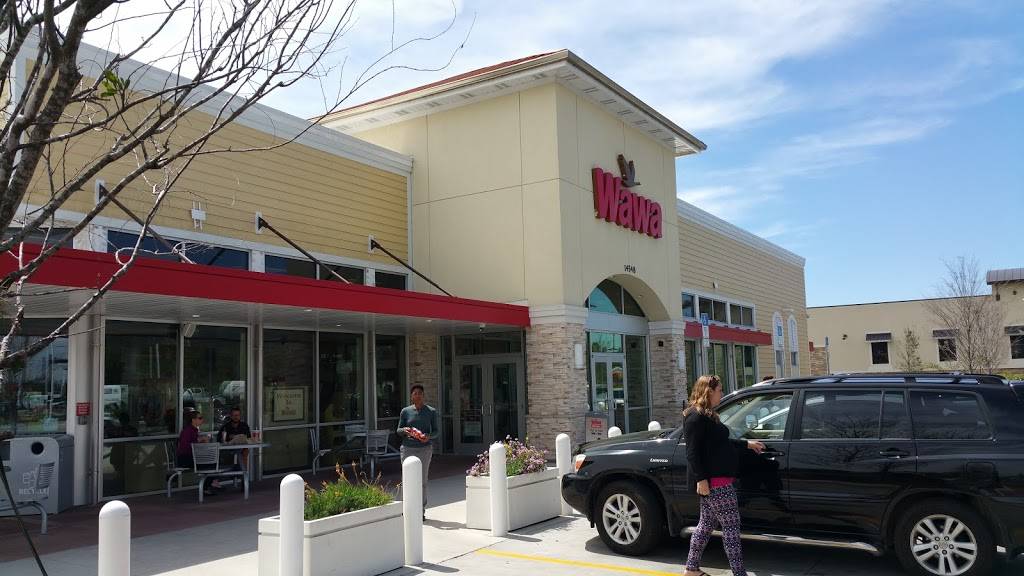 Wawa | cafe | 14548 E Colonial Dr, Orlando, FL 32826, USA | 4072756205 OR +1 407-275-6205