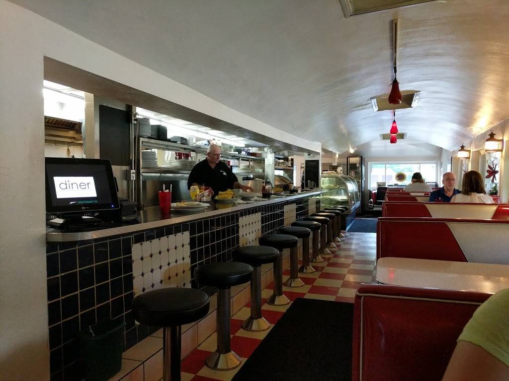 The Diner | restaurant | 105 Clinton Ave, Oakdale, PA 15071, USA | 7246939099 OR +1 724-693-9099
