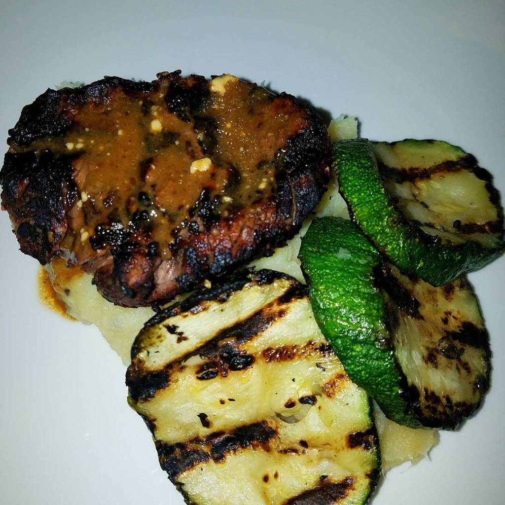 Lattitude | restaurant | 1338 Memorial Ave, West Springfield, MA 01089, USA | 4132418888 OR +1 413-241-8888