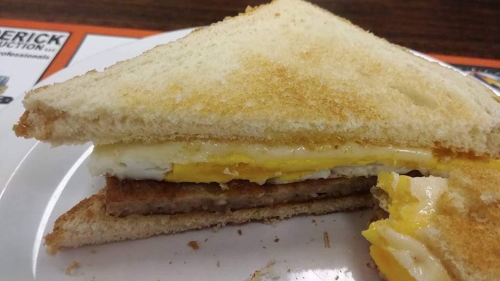 Three Brothers II | restaurant | 58 Rainbow Rd, East Granby, CT 06026, USA | 8604133435 OR +1 860-413-3435