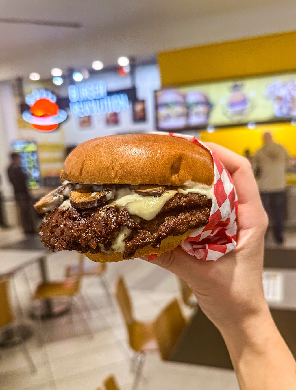 Burger Revolution | restaurant | 7600 Kingston Pike #1344, Knoxville, TN 37919, USA | 8655009696 OR +1 865-500-9696