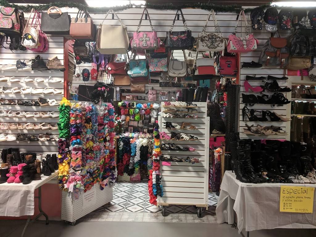 Plaza Latina Hispanic Mall | shopping mall | 6656 Winchester Rd, Memphis, TN 38115, USA | 9013409550 OR +1 901-340-9550