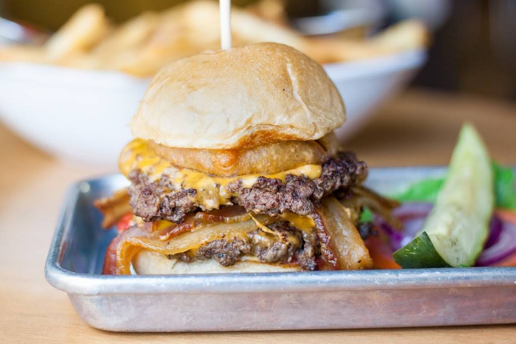 Baileys Range | restaurant | 1420, 920 Olive St, St. Louis, MO 63101, USA | 3142418121 OR +1 314-241-8121