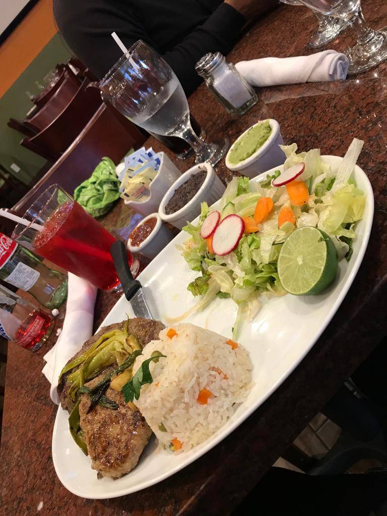 Luna de xelaju restaurant | restaurant | 180 Bellam Blvd, San Rafael, CA 94901, USA | 4152518000 OR +1 415-251-8000