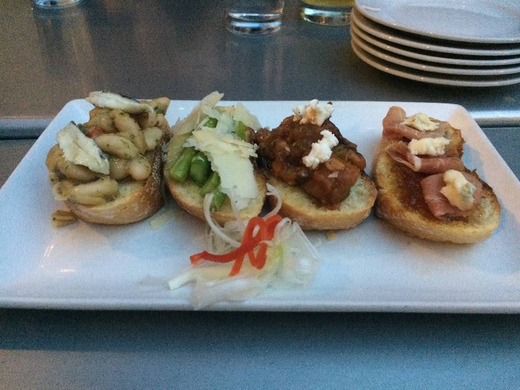 Maple | restaurant | 3418 11th St NW, Washington, DC 20010, USA | 2025887442 OR +1 202-588-7442