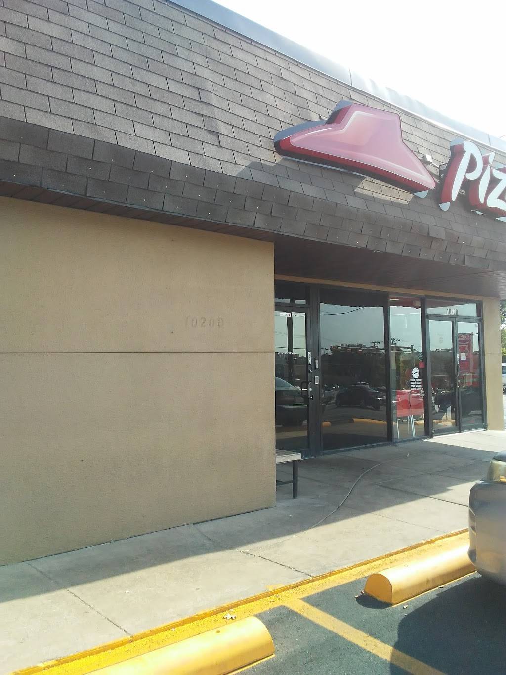 Pizza Hut | restaurant | 10200 E Northwest Hwy, Dallas, TX 75238, USA | 2143492700 OR +1 214-349-2700