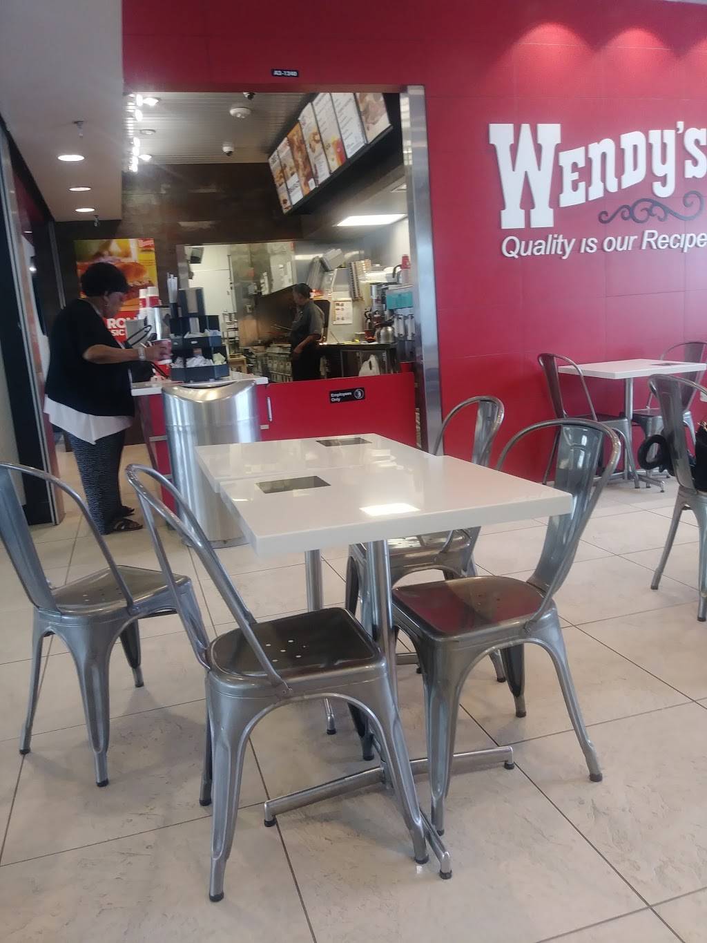 Wendys | restaurant | 5501 Birmingham Pkwy Concourse A, Charlotte, NC 28208, USA | 7043599214 OR +1 704-359-9214