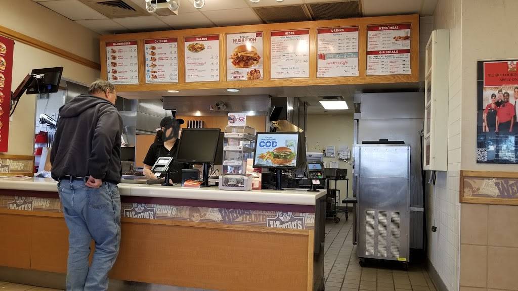 Wendys | restaurant | 1967 Blaine Rd, Hartland Township, MI 48353, USA | 8106323054 OR +1 810-632-3054