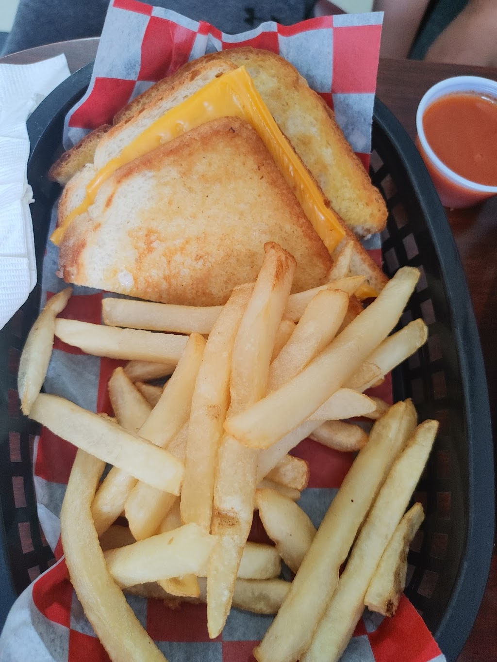 THE FARM GRILL RESTAURANT & LLC | restaurant | 102 Rose Ave, Burlington, CO 80807, USA | 7193460274 OR +1 719-346-0274