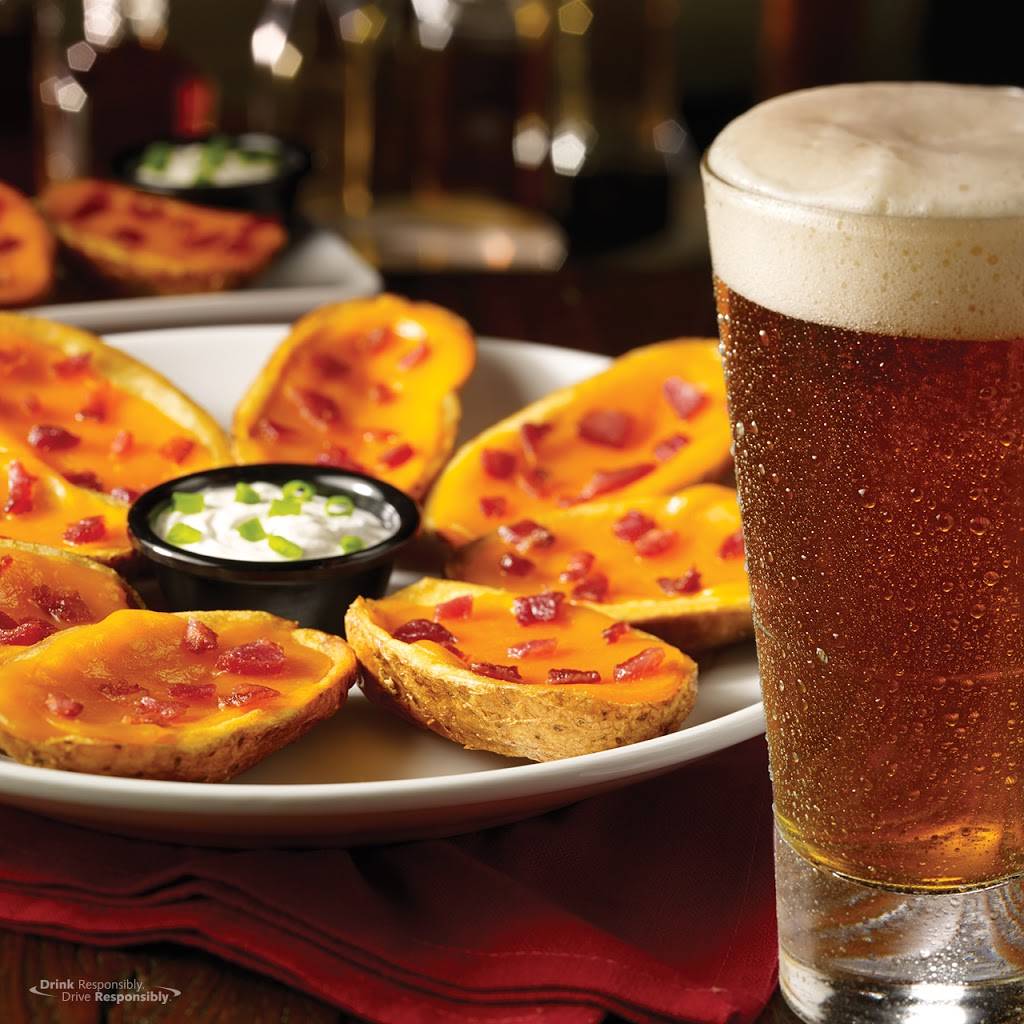 TGI Fridays | restaurant | 128 N Dupont Hwy, New Castle, DE 19720, USA | 3023256620 OR +1 302-325-6620