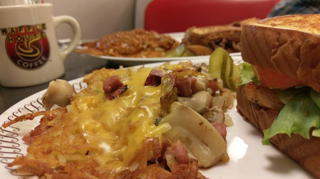 Waffle House | meal takeaway | 1501 W Fairmont Pkwy, La Porte, TX 77571, USA | 2818428081 OR +1 281-842-8081