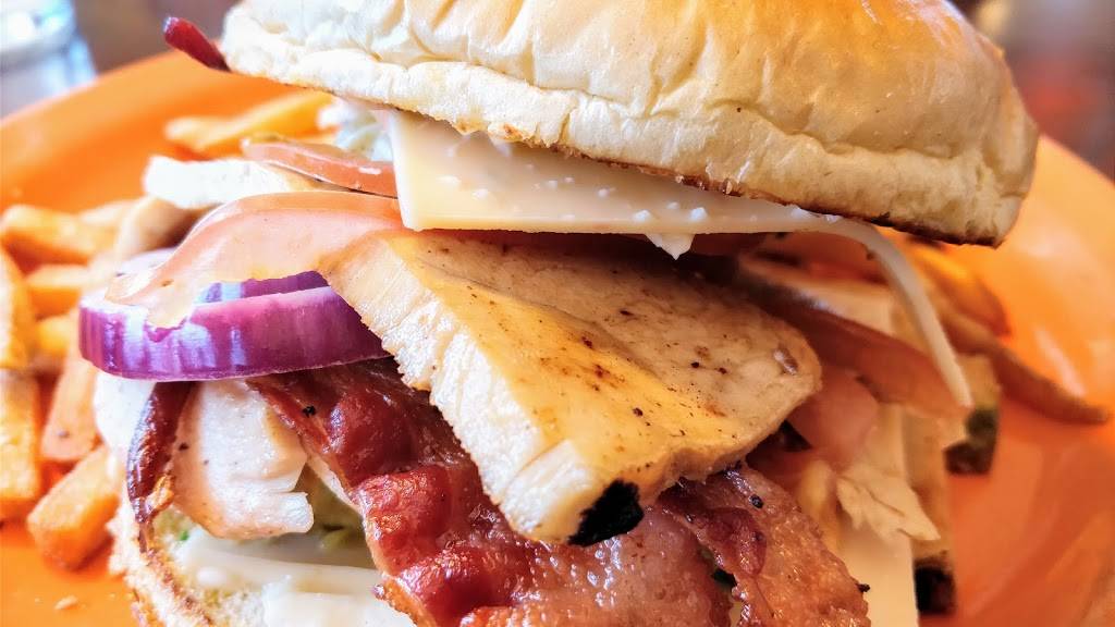 Village Inn | bakery | 2800 Commerce Dr, Coralville, IA 52241, USA | 3195456445 OR +1 319-545-6445