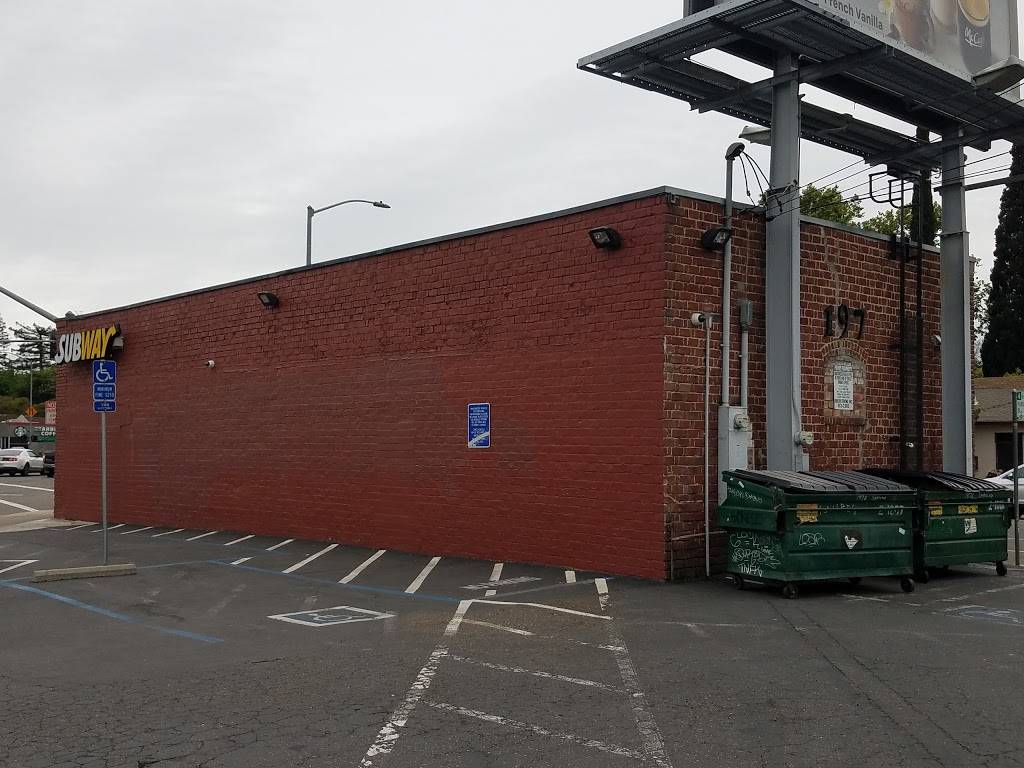 Subway | meal takeaway | 1978 Stockton Blvd, Sacramento, CA 95816, USA | 9163890788 OR +1 916-389-0788