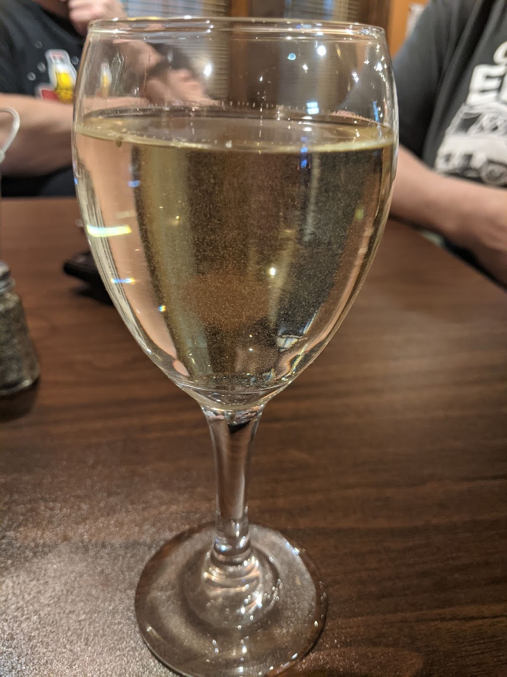 Franks Hoppy Bistro | restaurant | 3235 W Thompson Rd, Fenton, MI 48430, USA | 8102087297 OR +1 810-208-7297