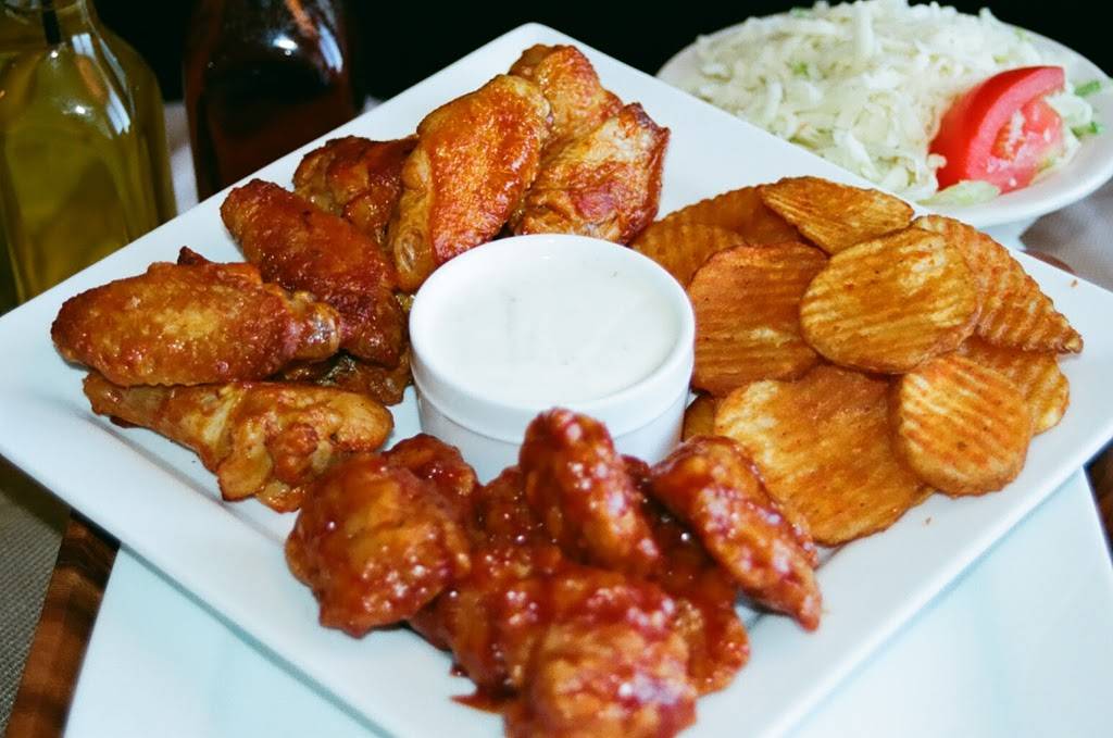 Crenos Pizza Cedar St. | restaurant | 6701, 221 N Cedar St, Newark, OH 43055, USA | 7403450544 OR +1 740-345-0544