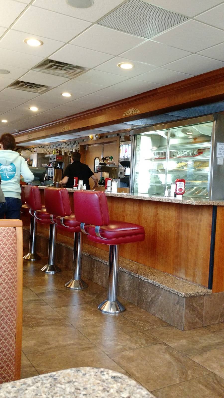 Red Lion Diner | restaurant | 1753 US-206, Southampton Township, NJ 08088, USA | 6098592301 OR +1 609-859-2301