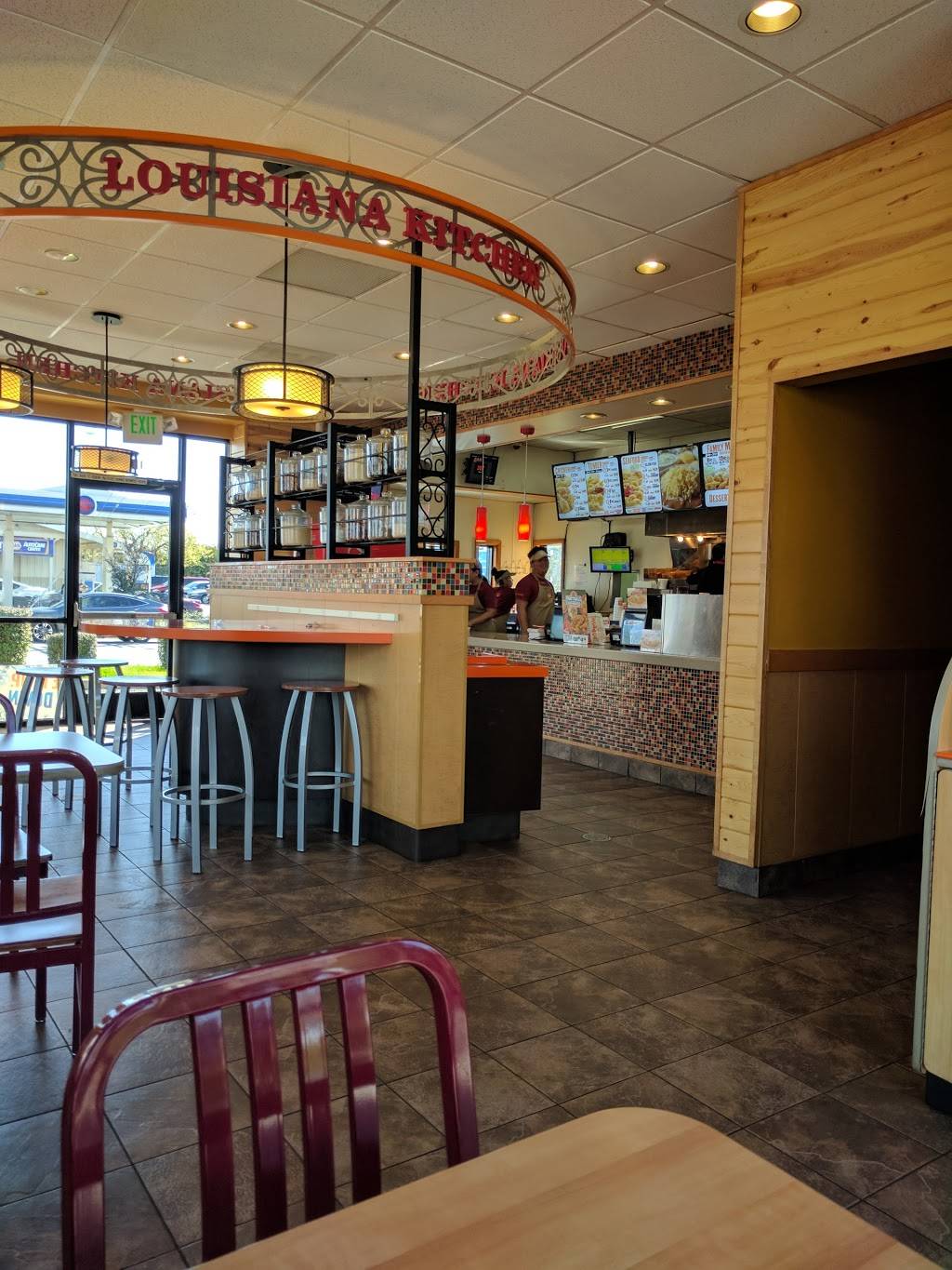 Popeyes Louisiana Kitchen | restaurant | 17555 Hesperian Blvd, San Lorenzo, CA 94580, USA | 5102781783 OR +1 510-278-1783