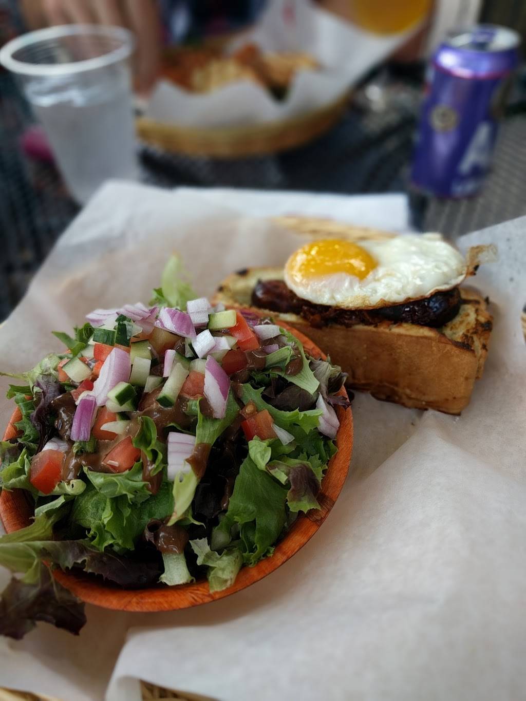 The Aberdeen Tap | restaurant | 440 N Aberdeen St, Chicago, IL 60642, USA | 3129293845 OR +1 312-929-3845