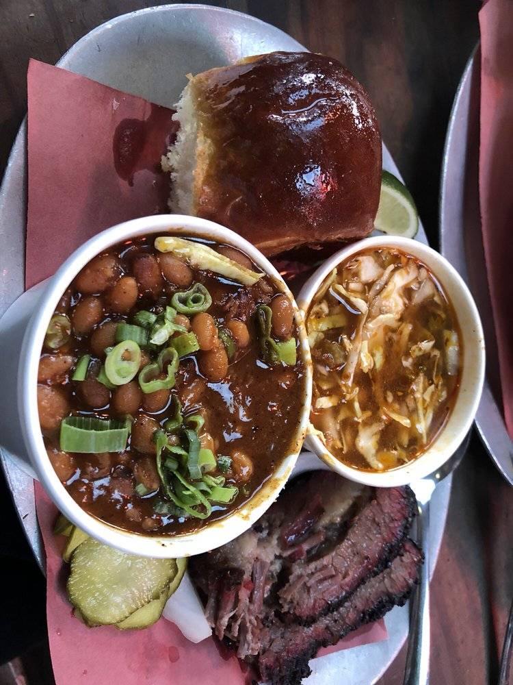 Bullshead Restaurant | restaurant | 840 Ulloa St, San Francisco, CA 94127, USA | 4156654350 OR +1 415-665-4350