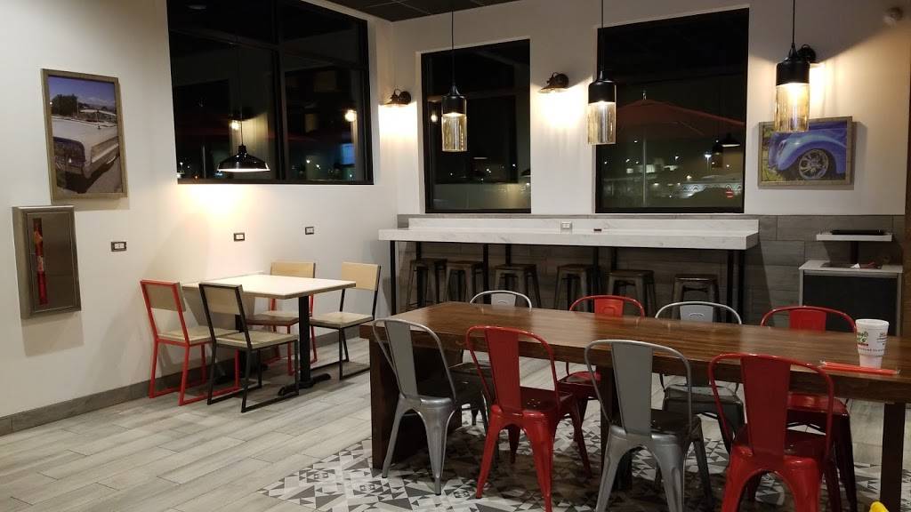 Blakes Lotaburger | restaurant | 1018074492238, Bernalillo, NM 87004, USA | 5055951666 OR +1 505-595-1666