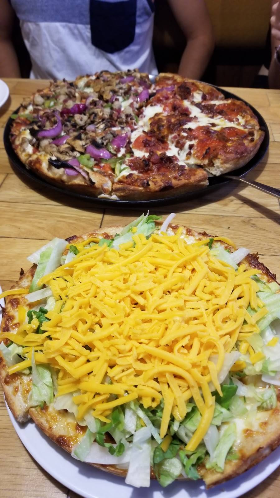 Nicks Pizza II | restaurant | 21510 Bear Valley Rd Unit L1-1, Apple Valley, CA 92308, USA | 7602403532 OR +1 760-240-3532